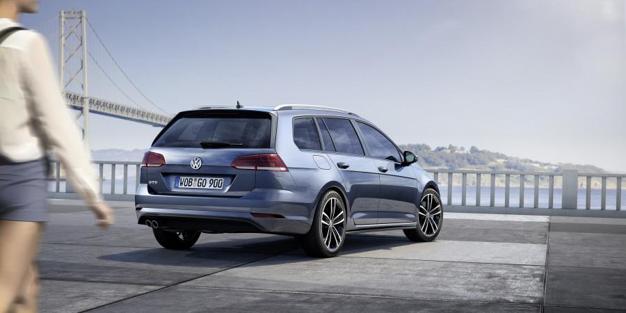  Volkswagen Golf GTD Variant 2017 года  (WW) (фото 2 из 14)